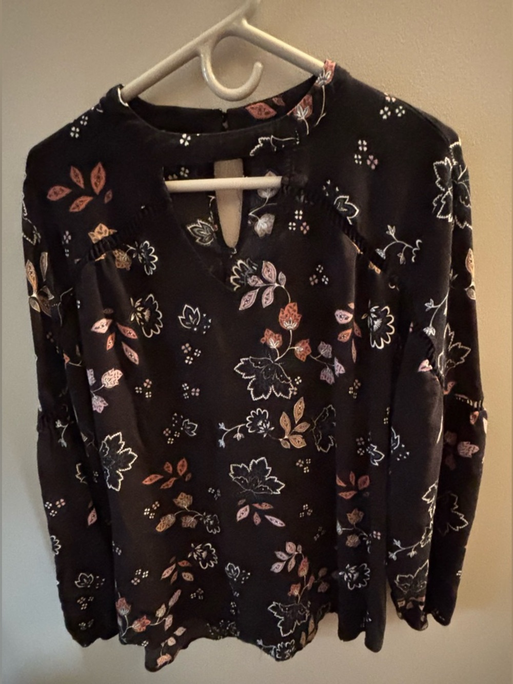 Maurices Plus Black Floral Printed Keyhole Top